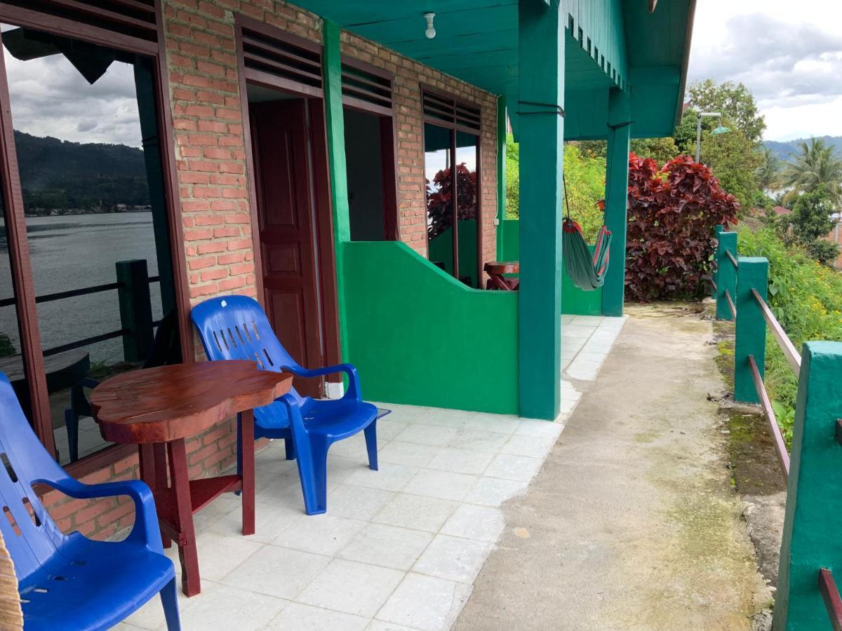 Mario Lakeside Apartments Tuk Tuk Luaran gambar